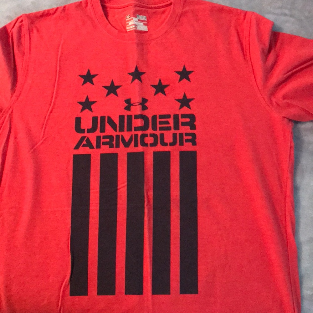 Under Armour men’s loose fit tee